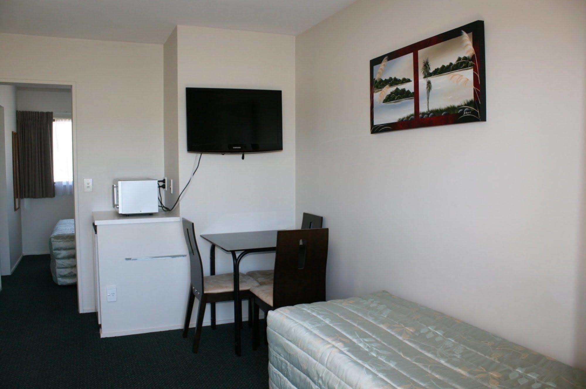 88 Wallace Court Motel Wellington Extérieur photo